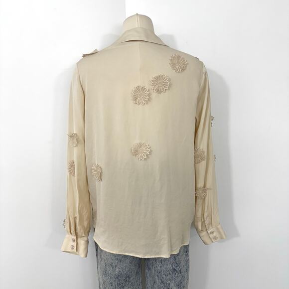 Elie Tahari Silk Button-Down Shirt Jaslynn 3D Floral Applique Blouse Top Cream M - Picture 6 of 10